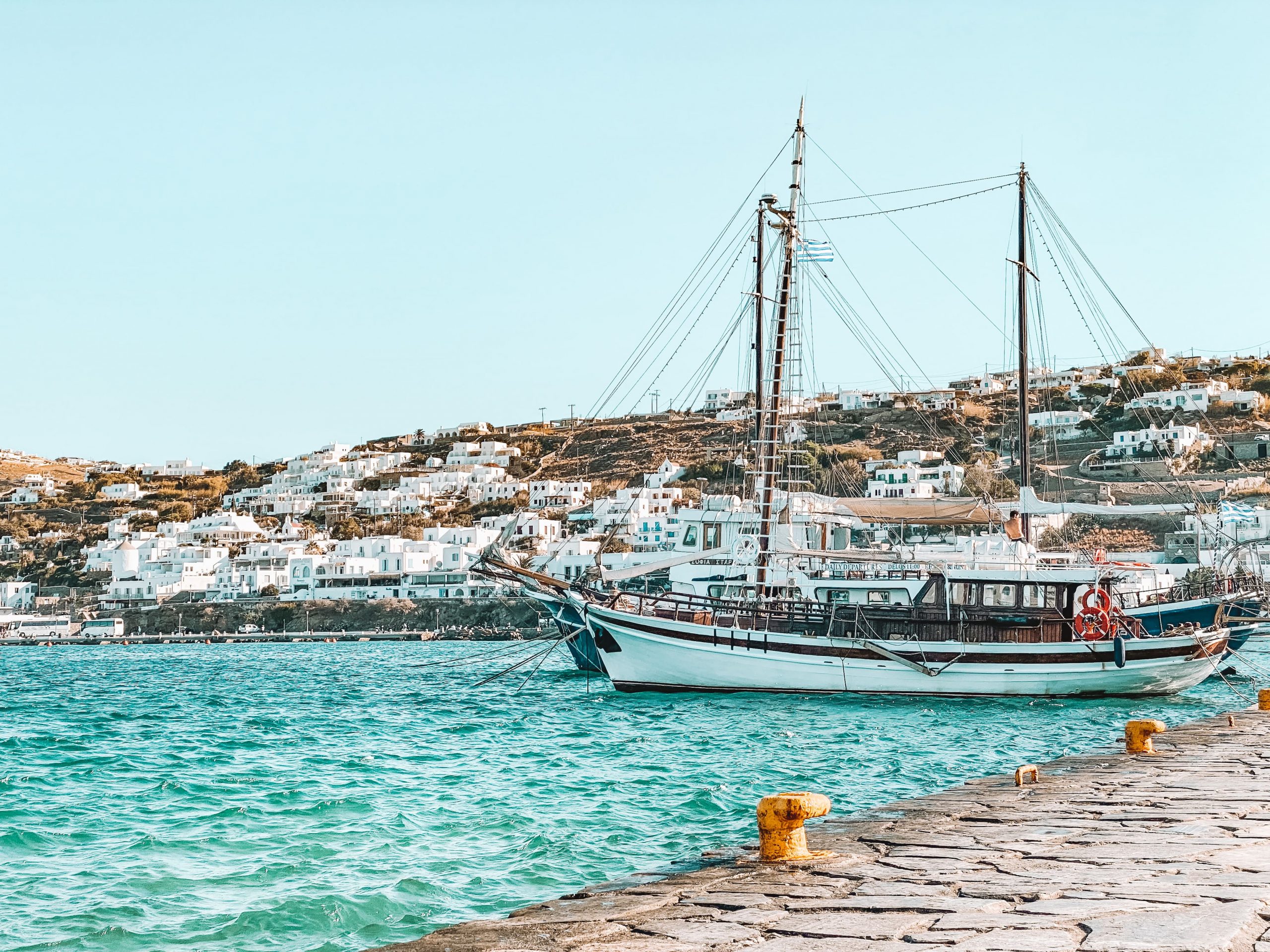 Schiffe im Alten Hafen Mykonos